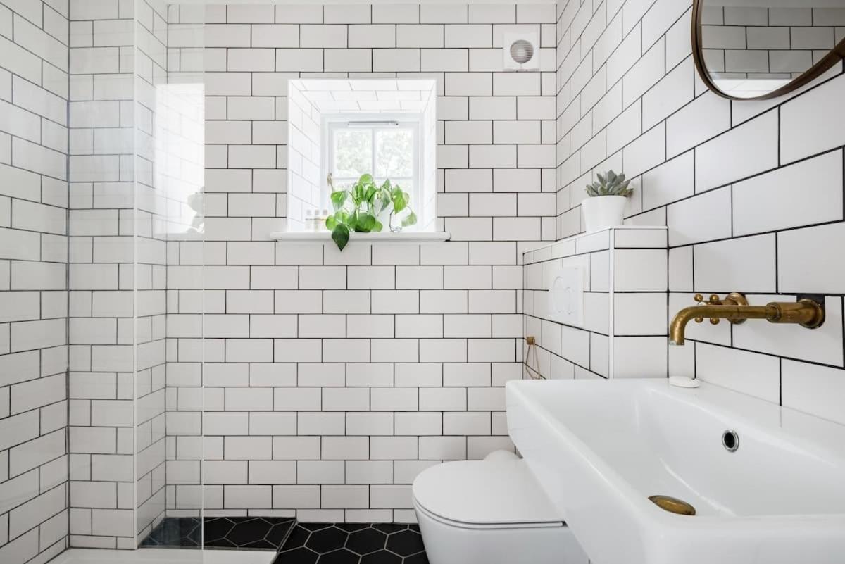 Central Georgian Townhouse With Free Parking Bath Buitenkant foto