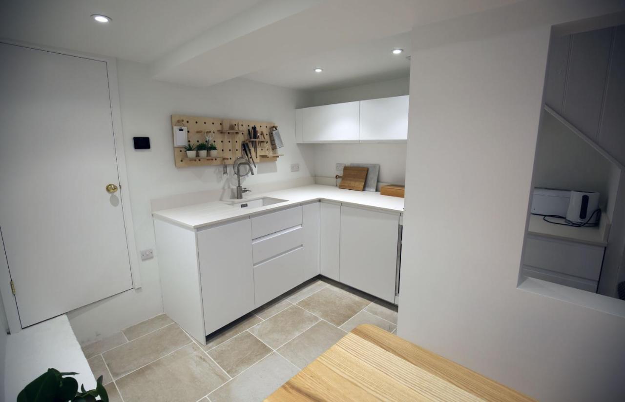 Central Georgian Townhouse With Free Parking Bath Buitenkant foto